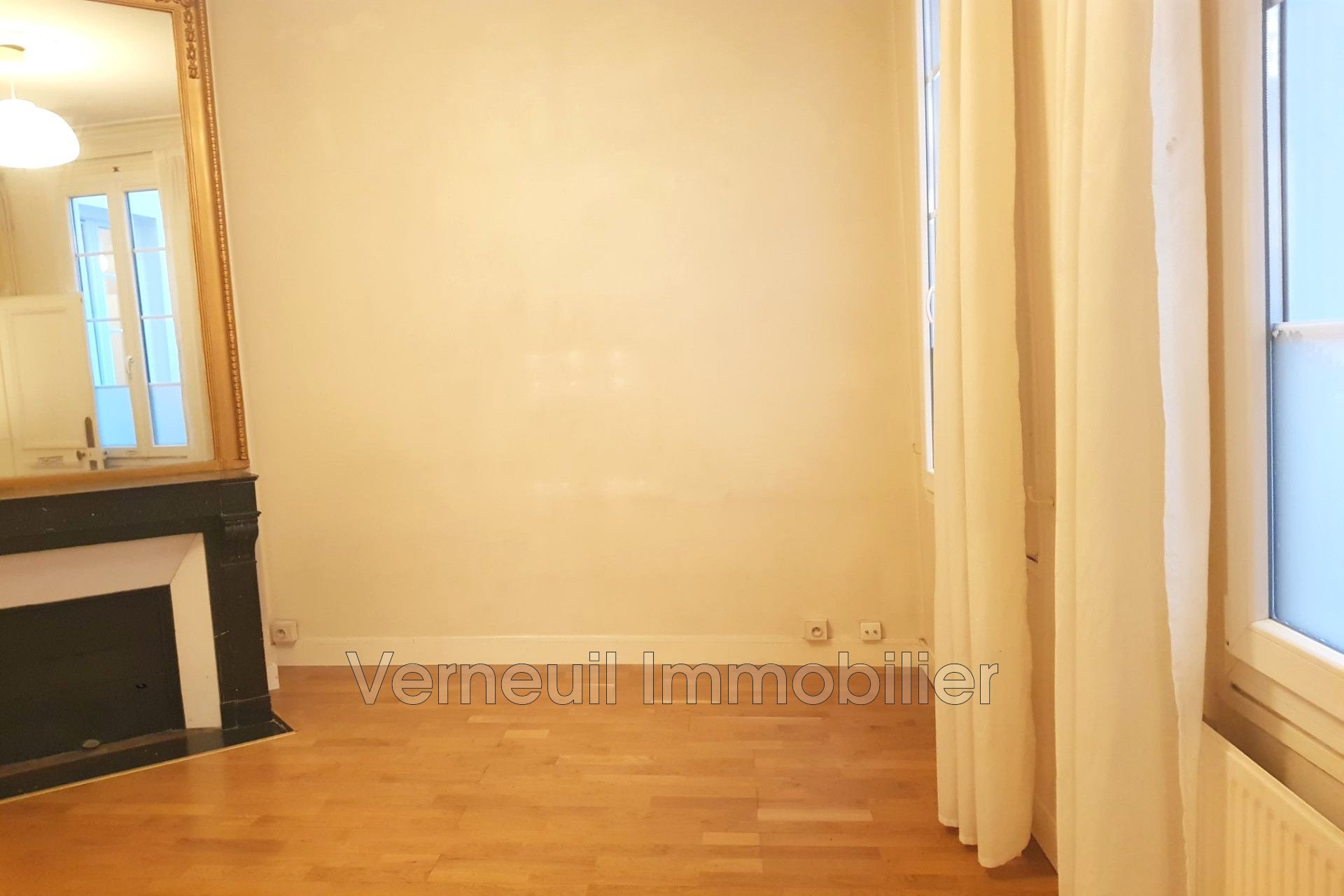 Location Appartement à Paris Élysée  8e arrondissement 2 pièces