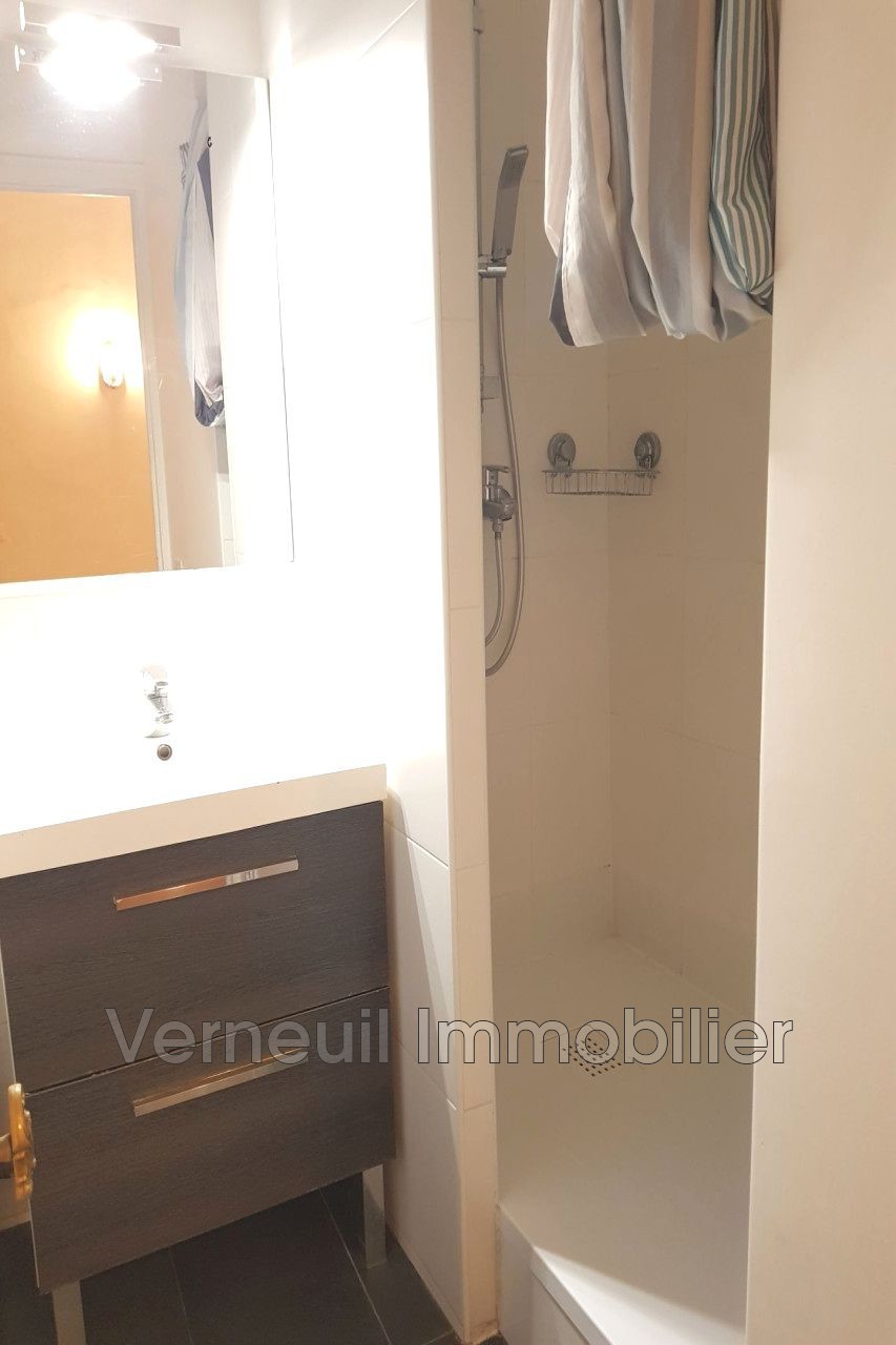 Location Appartement à Paris Élysée  8e arrondissement 2 pièces