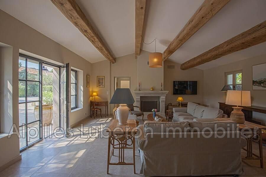 Location Maison à Eygalières 7 pièces