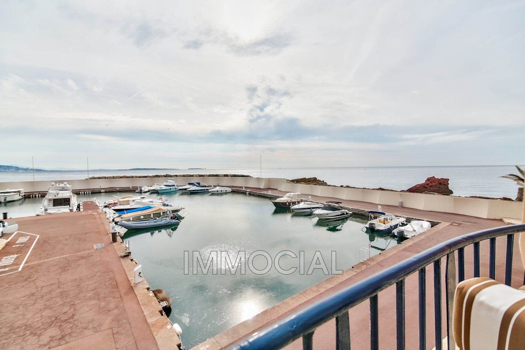 Location Appartement à Théoule-sur-Mer 2 pièces