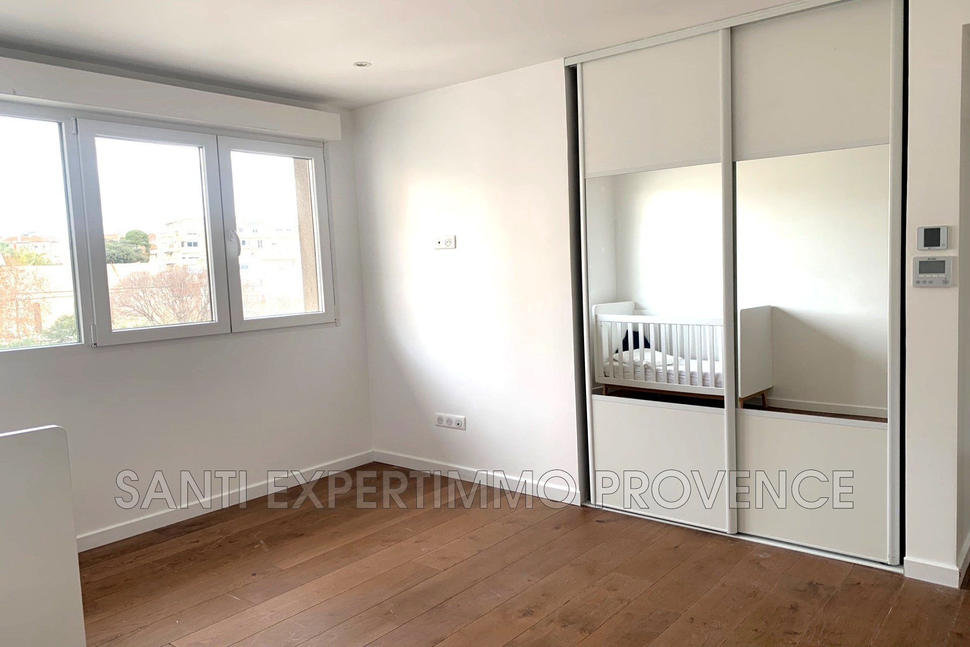 Location Appartement à Marseille 8e arrondissement 4 pièces