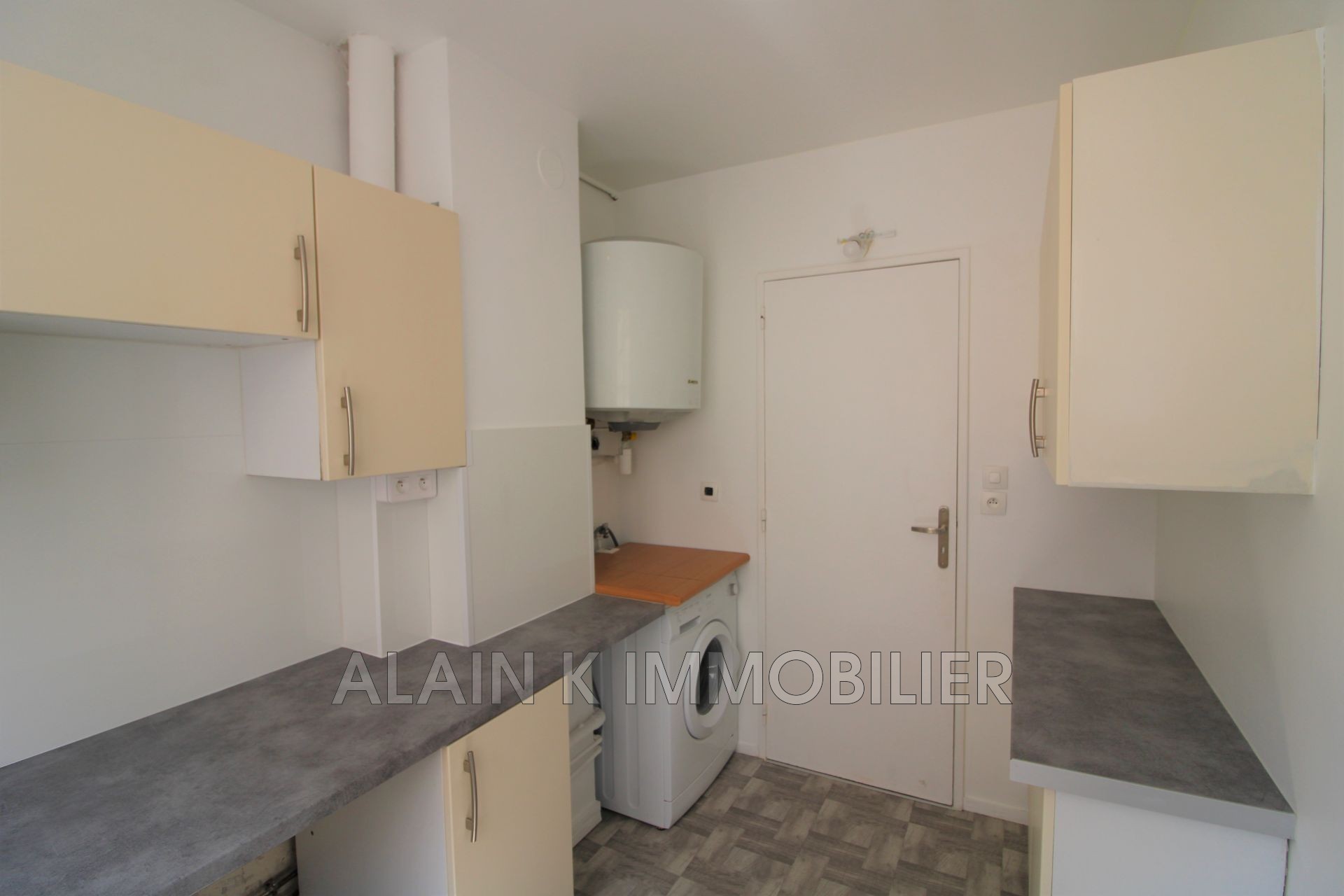 Vente Appartement à Paris Batignolles-Monceaux 17e arrondissement 3 pièces