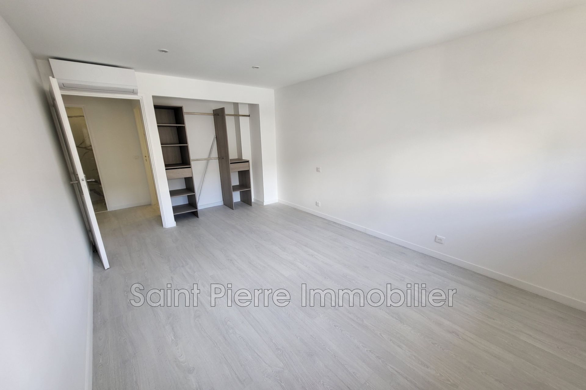 Vente Appartement à Saint-Laurent-du-Var 3 pièces