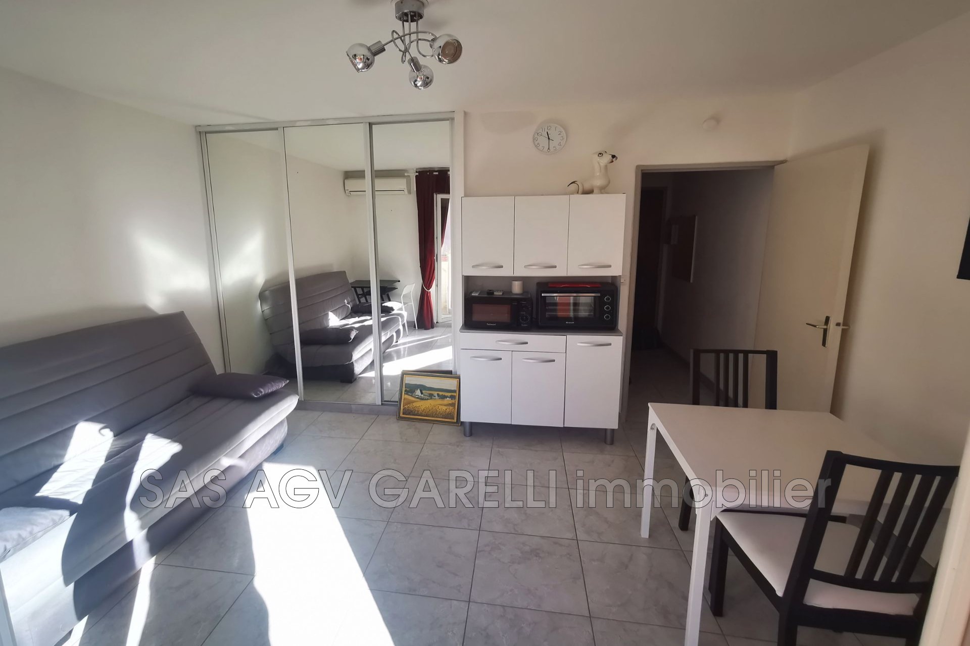 Vente Appartement à Hyères 1 pièce