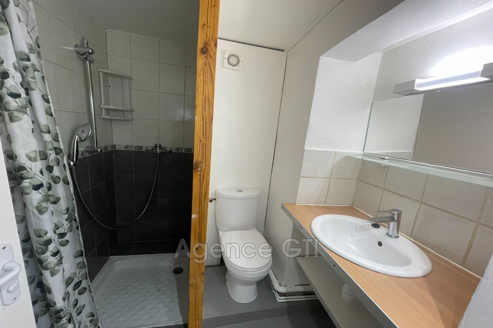 Location Appartement à Hyères 1 pièce