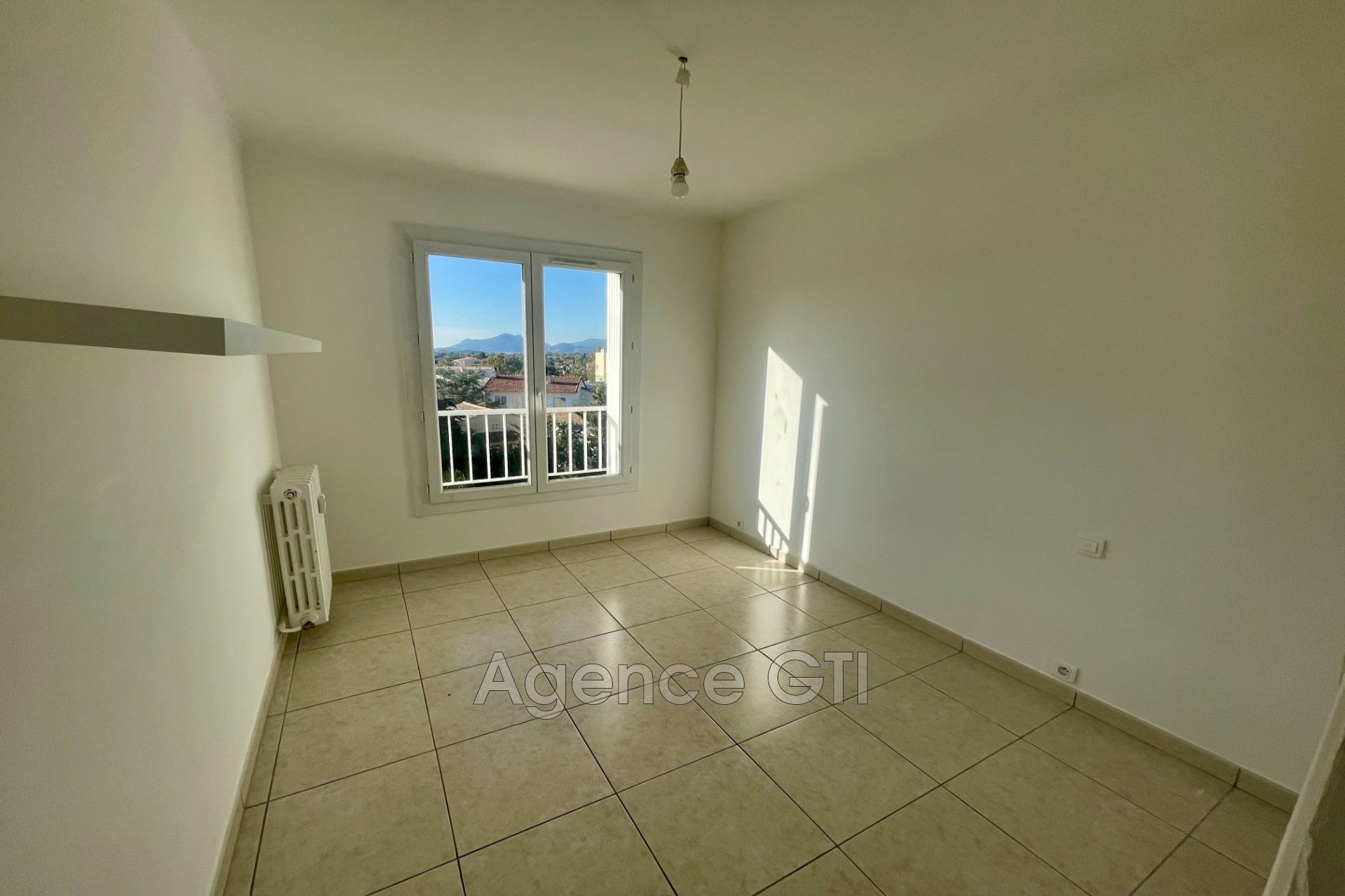 Location Appartement à Hyères 3 pièces