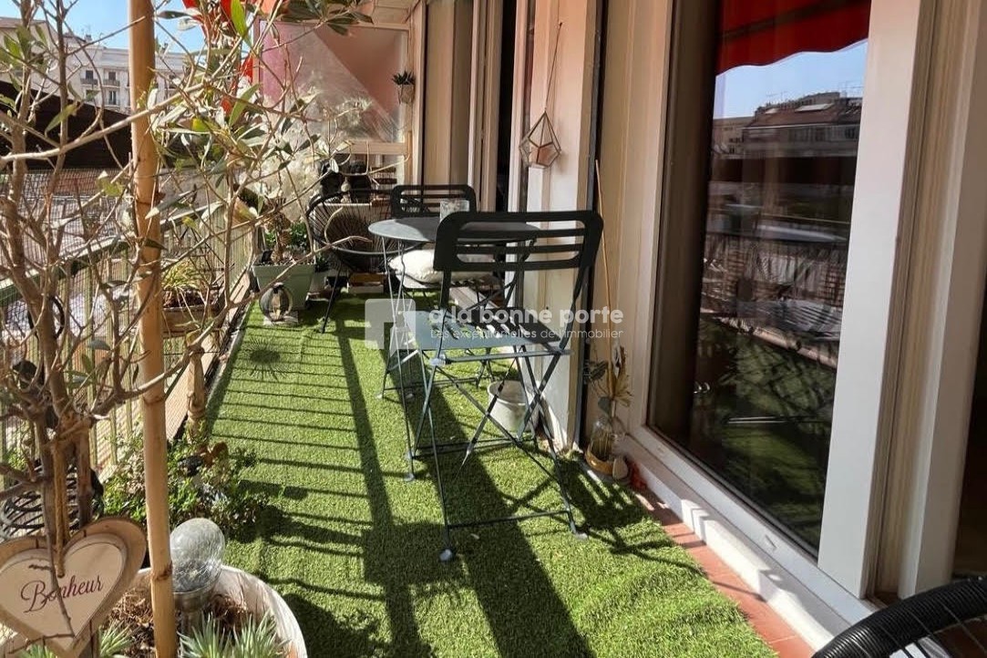 Vente Appartement à Marseille 5e arrondissement 5 pièces