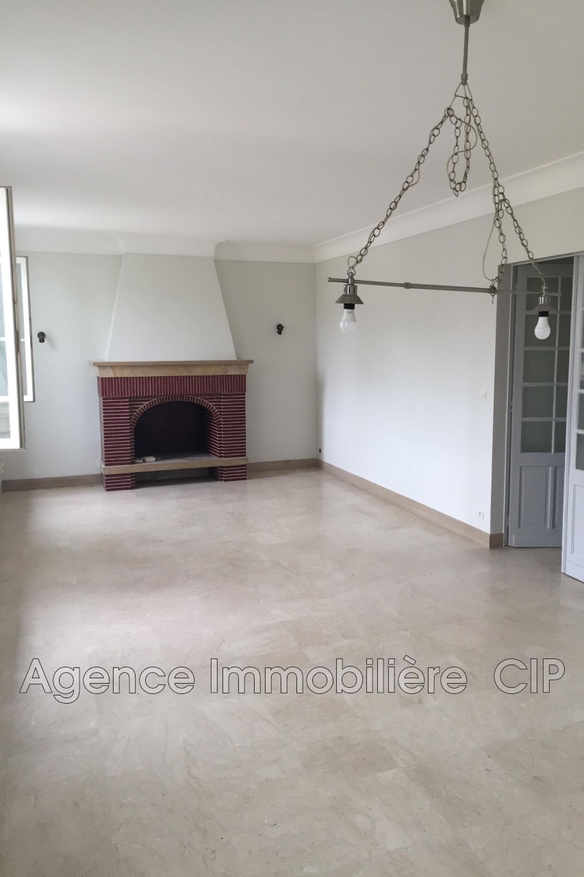 Location Appartement à Sarlat-la-Canéda 4 pièces