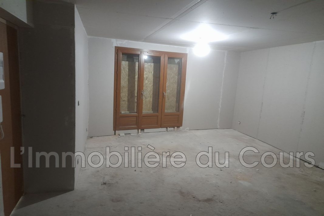 Location Bureau / Commerce à Martigues 0 pièce