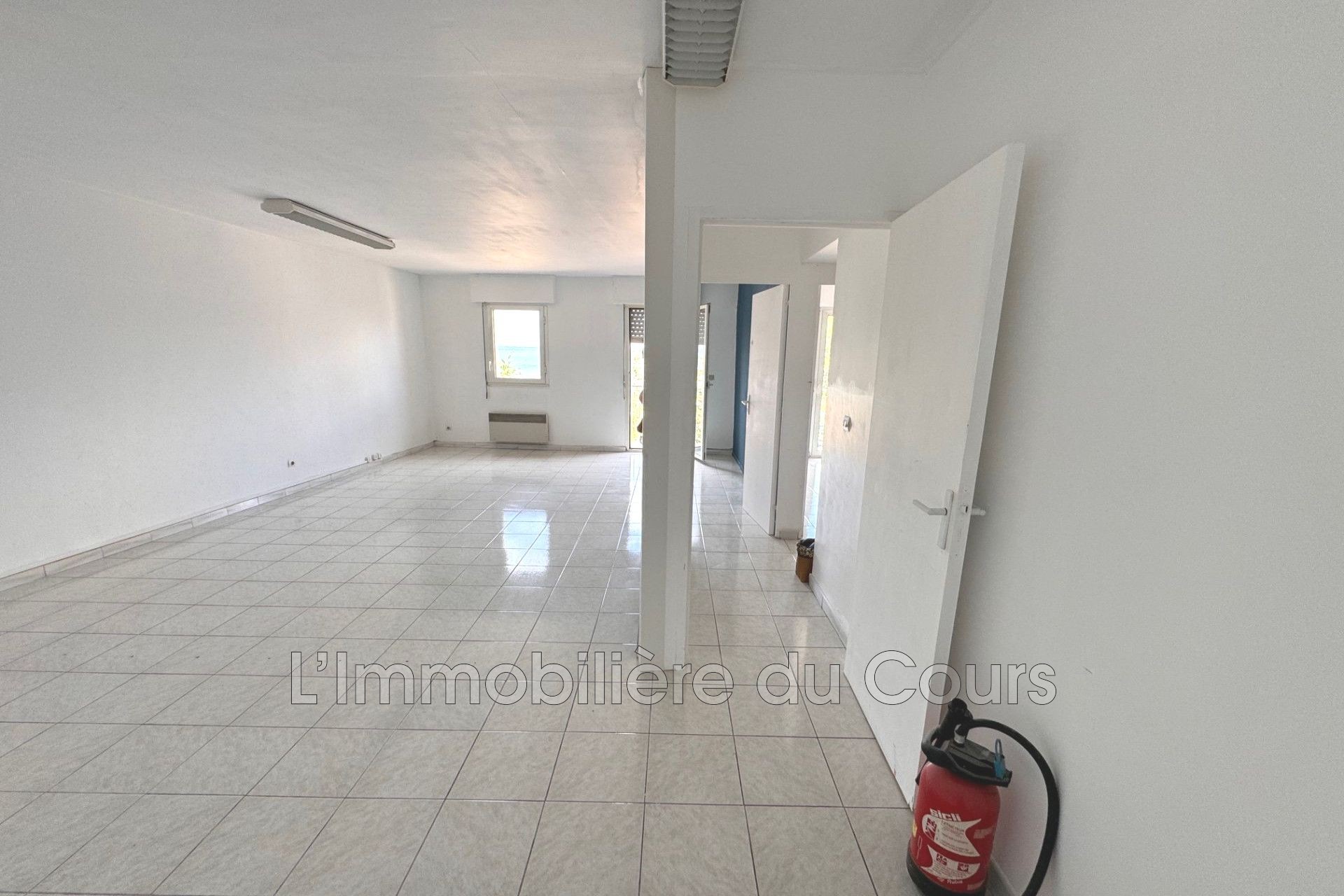 Location Bureau / Commerce à Martigues 0 pièce