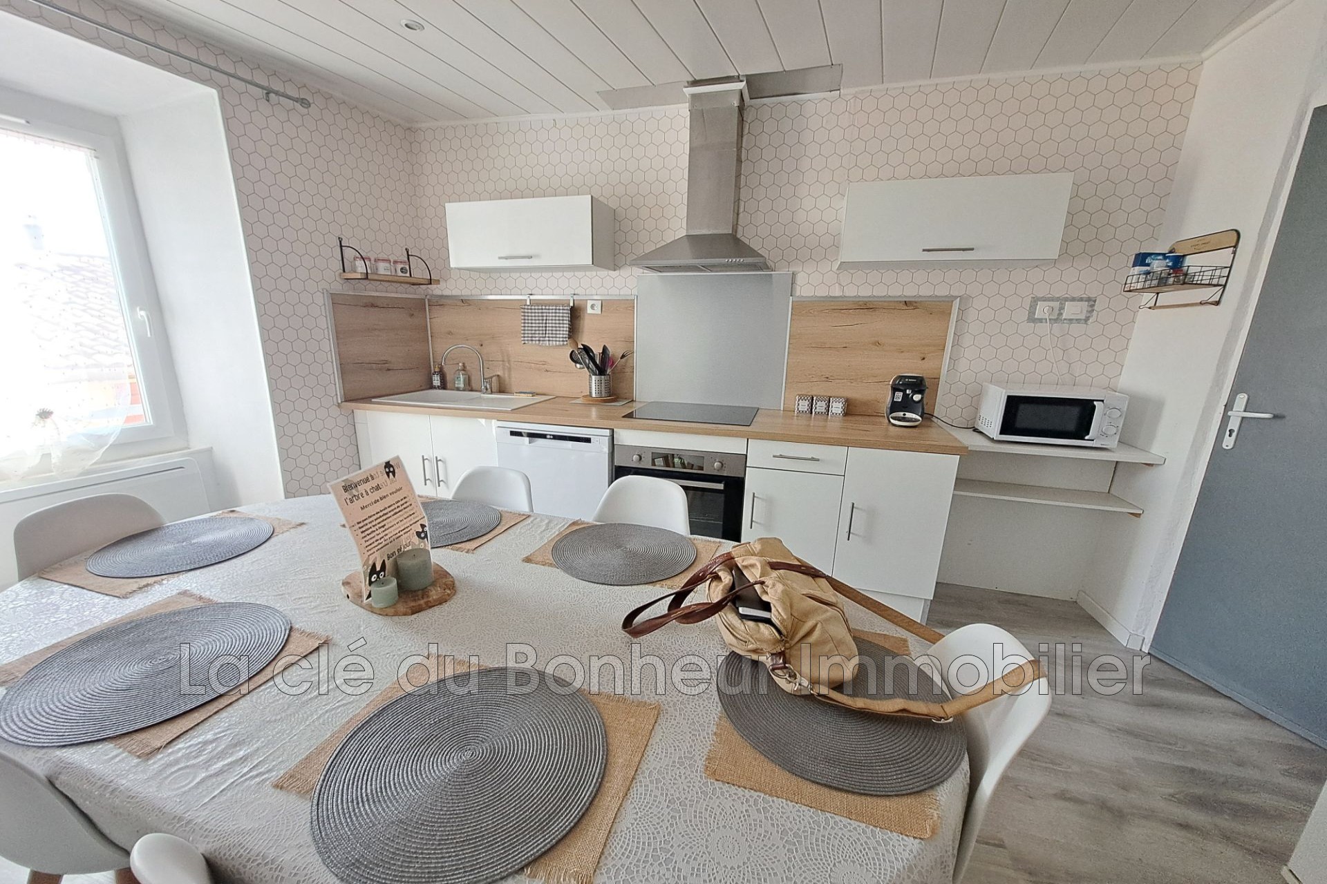 Location Appartement à Saint-Martin-de-Brômes 4 pièces