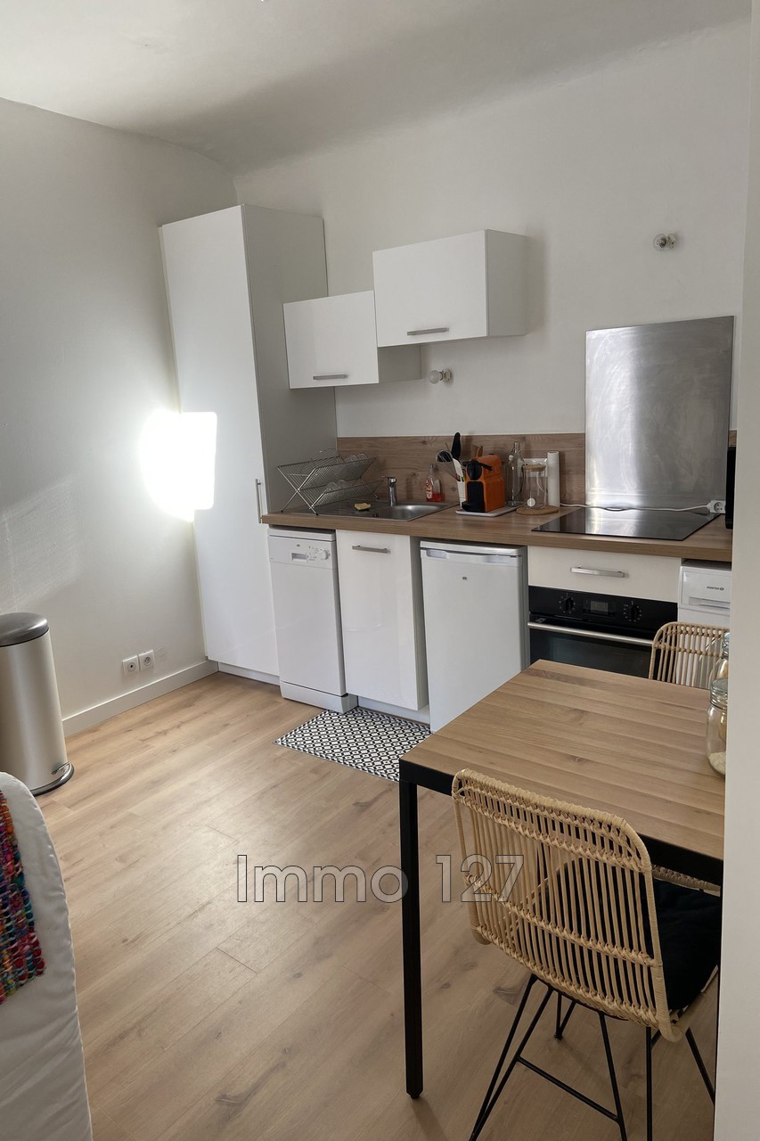 Location Appartement à Marseille 6e arrondissement 2 pièces