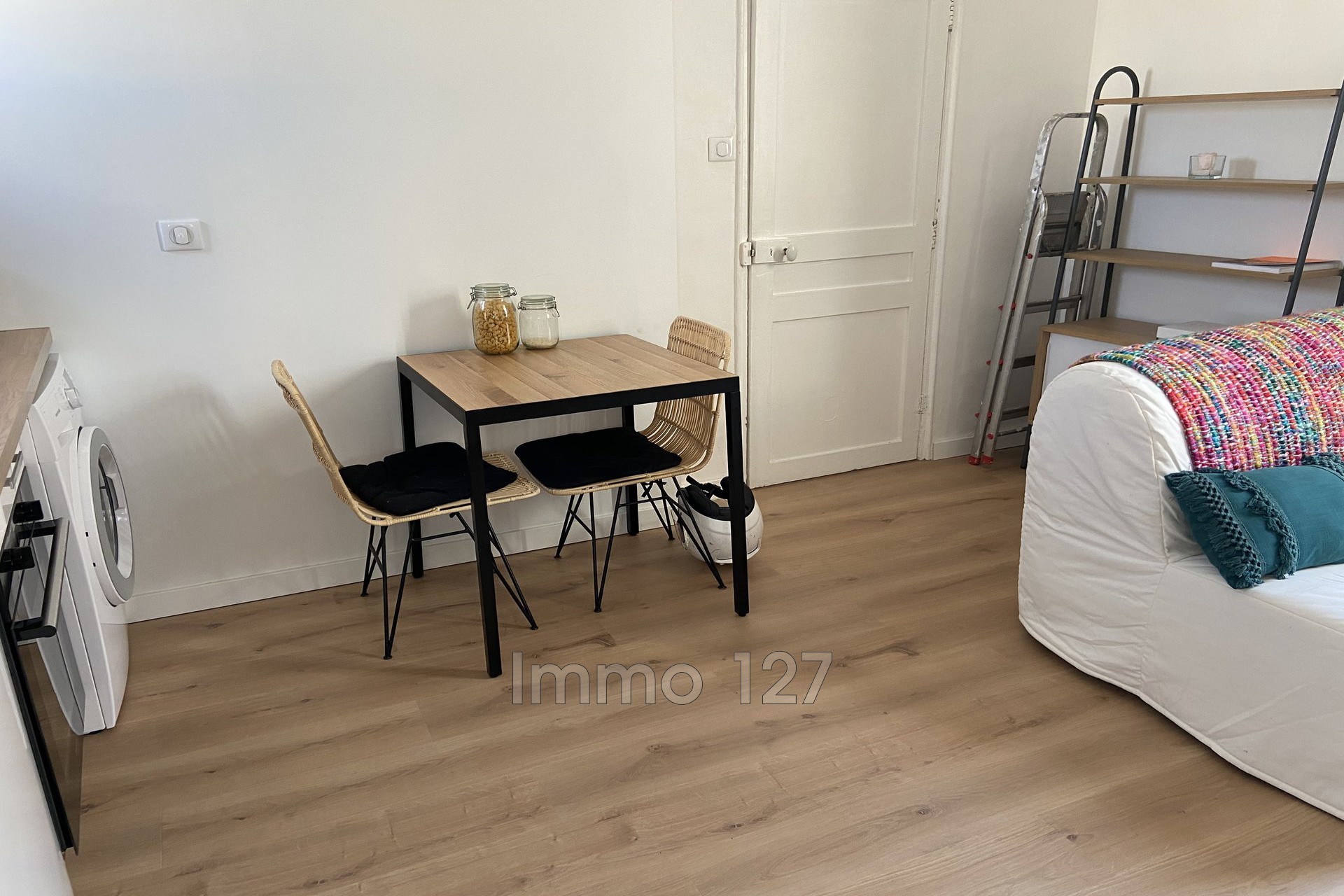 Location Appartement à Marseille 6e arrondissement 2 pièces