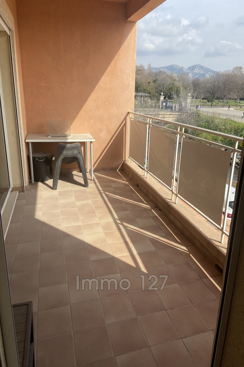 Location Appartement à Marseille 8e arrondissement 3 pièces