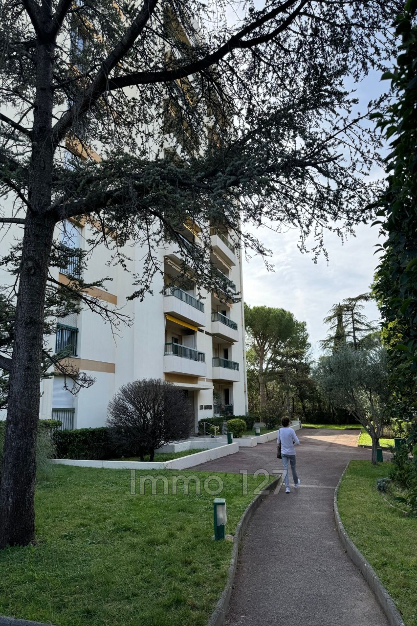 Location Appartement à Marseille 9e arrondissement 3 pièces