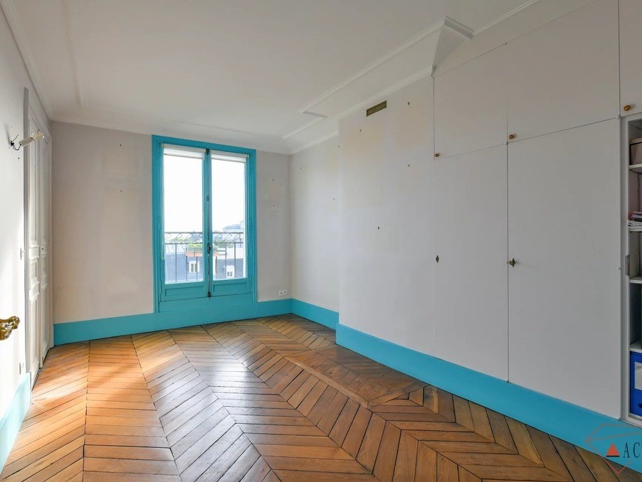 Vente Appartement à Paris Butte-Montmartre 18e arrondissement 5 pièces