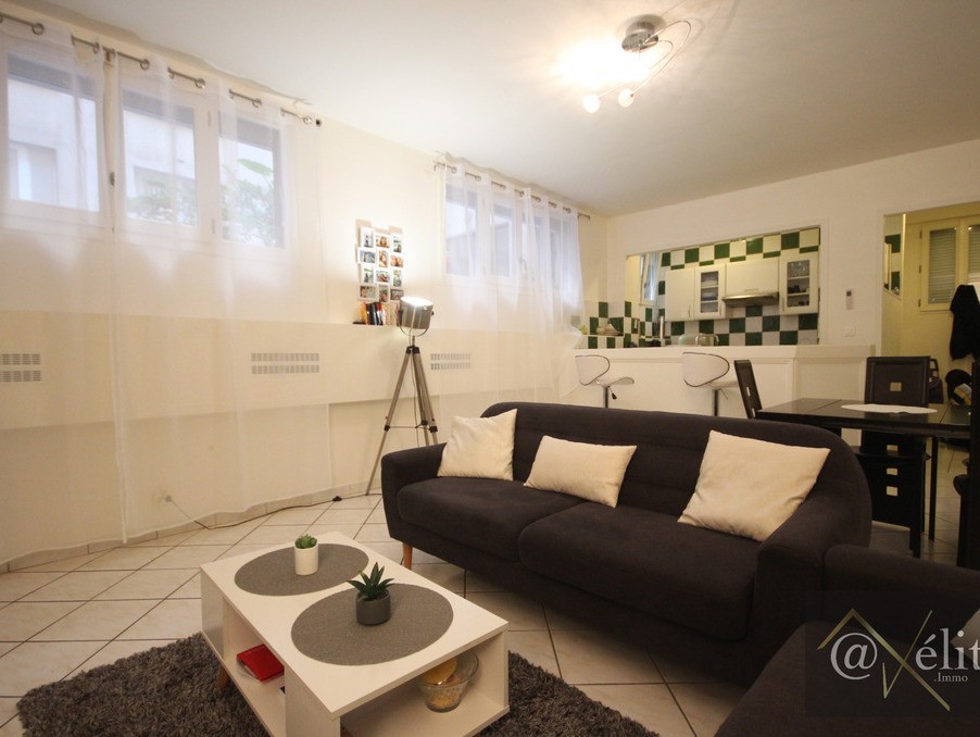 Vente Appartement à Paris Vaugirard 15e arrondissement 3 pièces