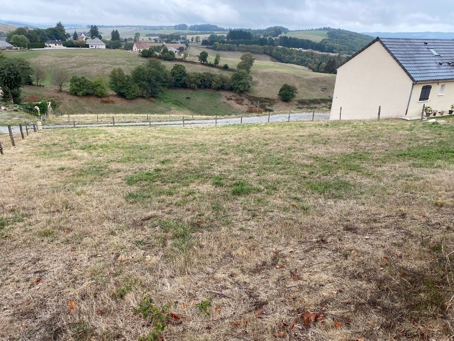 Vente Terrain à Montsalvy 0 pièce