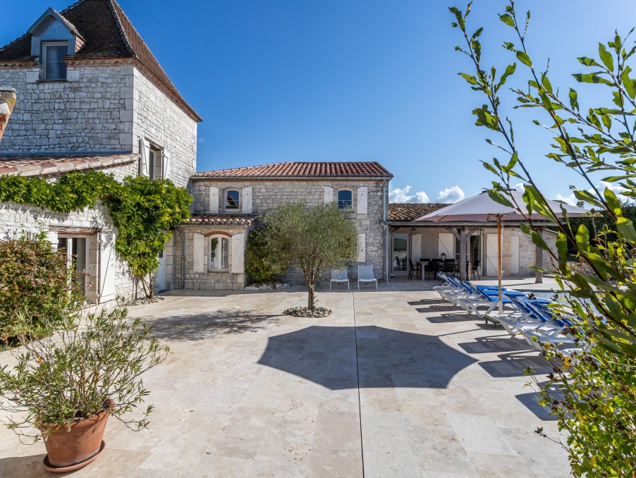 Vente Maison à Montaigu-de-Quercy 9 pièces