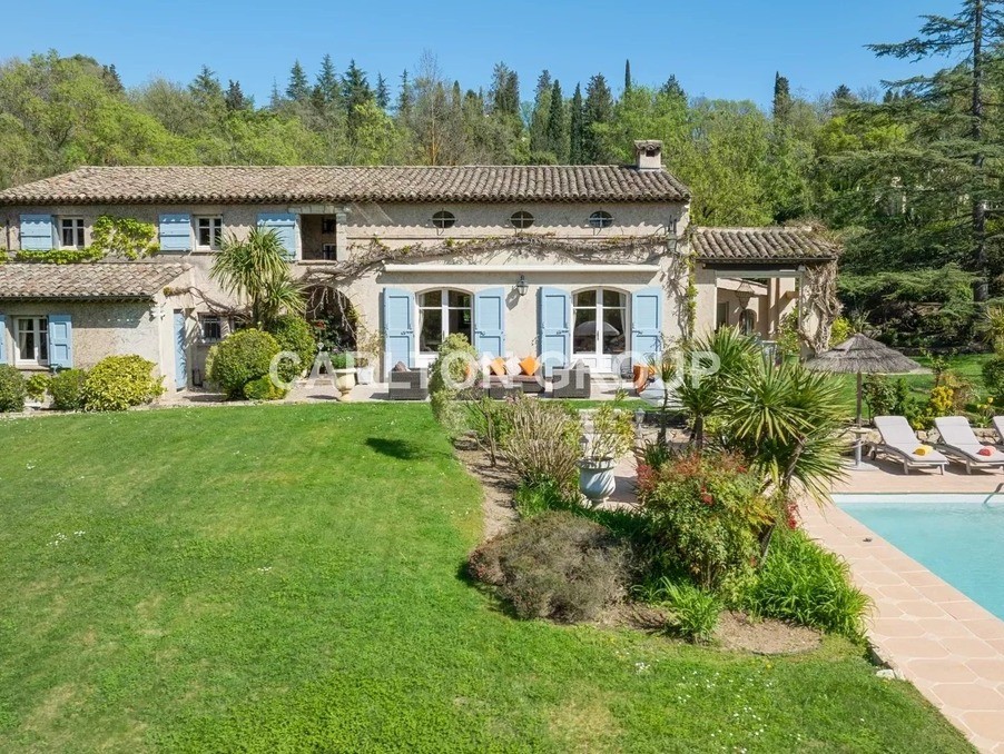 Vente Maison à Châteauneuf-Grasse 11 pièces