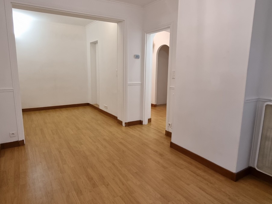 Vente Appartement à Paris Buttes-Chaumont 19e arrondissement 2 pièces