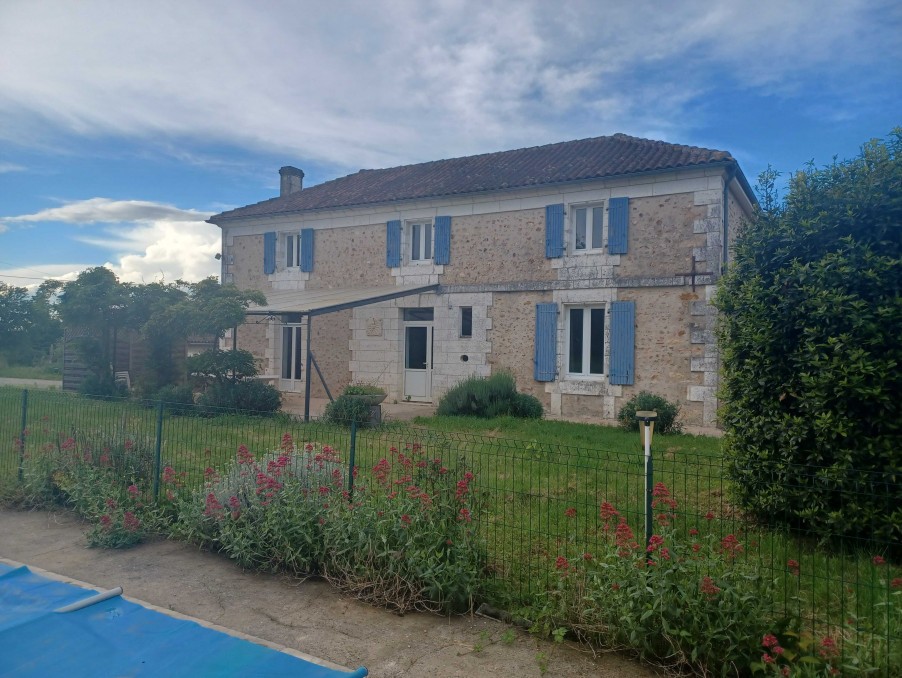 Vente Maison à la Rochefoucauld 11 pièces