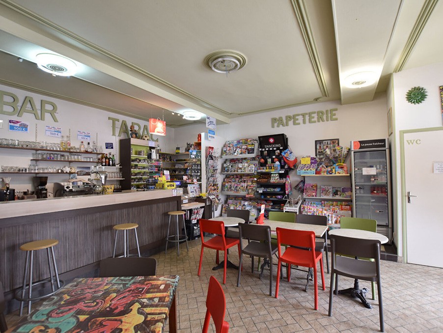 Vente Bureau / Commerce à Saint-Gérand-le-Puy 0 pièce