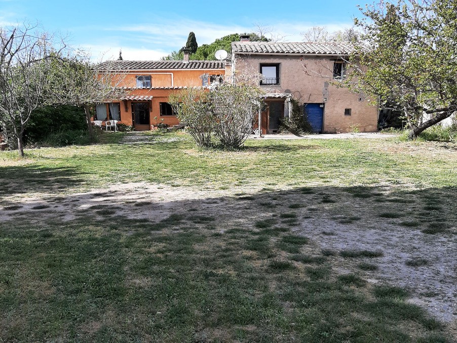 Vente Maison à Saint-Saturnin-lès-Apt 6 pièces