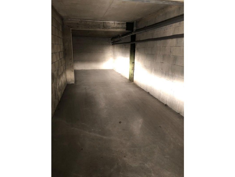 Vente Garage / Parking à Lyon 8e arrondissement 0 pièce