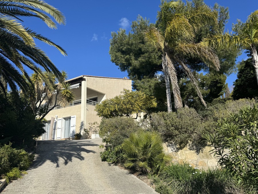 Vente Maison à Sanary-sur-Mer 10 pièces