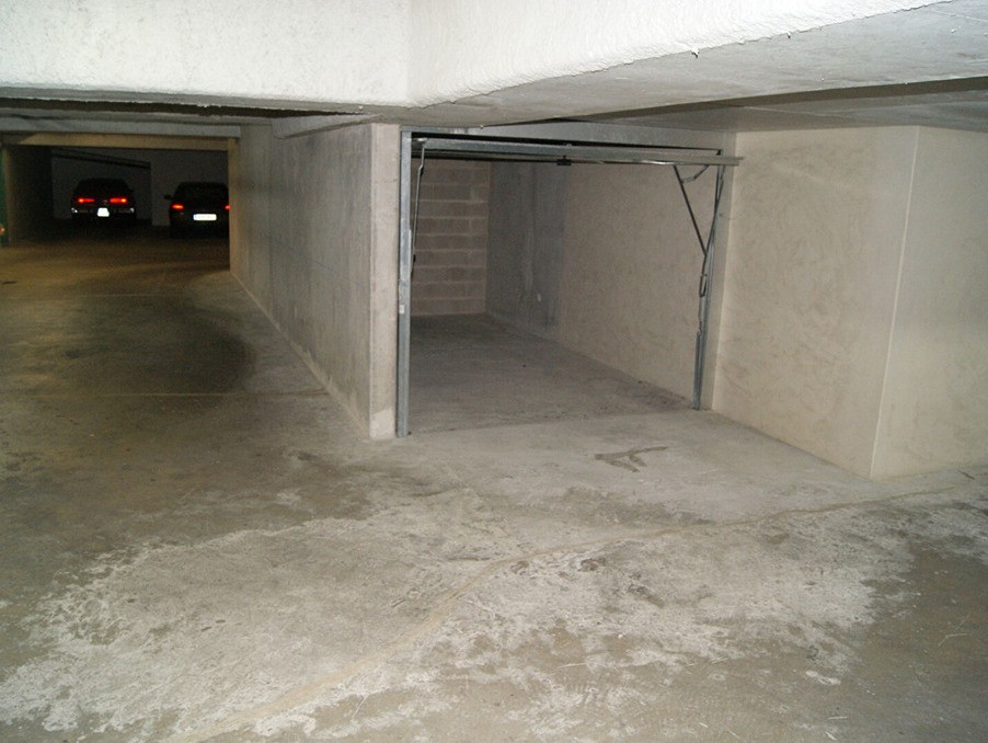 Vente Garage / Parking à la Garenne-Colombes 0 pièce