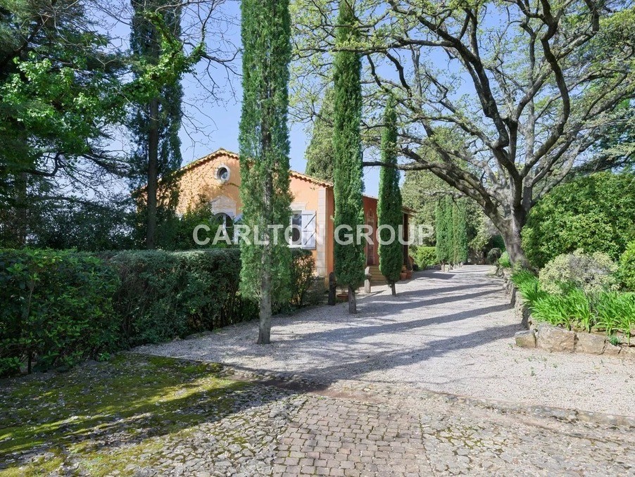 Vente Maison à Châteauneuf-Grasse 9 pièces