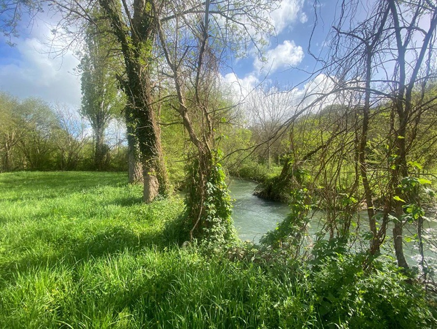 Vente Terrain à Nanteuil-en-Vallée 0 pièce