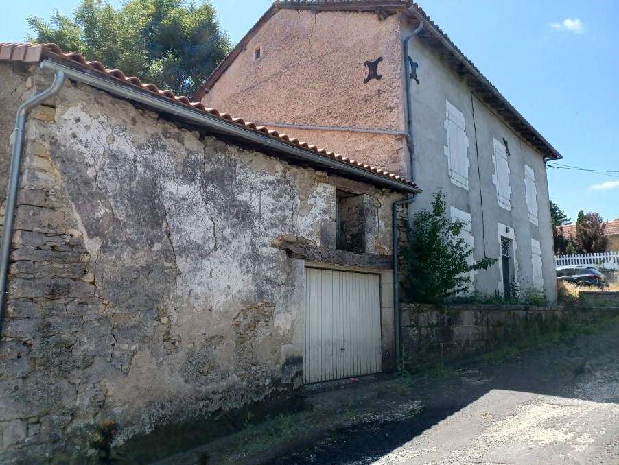 Vente Maison à Saint-Claud 0 pièce