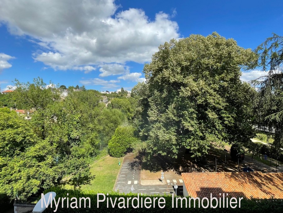 Vente Appartement à Poitiers 4 pièces