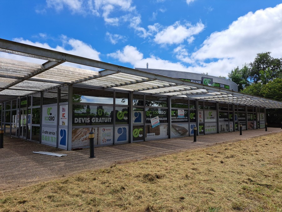 Vente Bureau / Commerce à Saintes 0 pièce