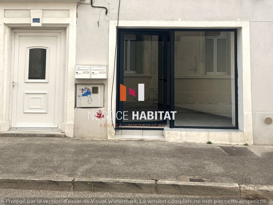 Vente Bureau / Commerce à Générac 0 pièce