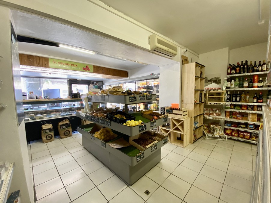 Vente Bureau / Commerce à Sainte-Cécile-les-Vignes 0 pièce