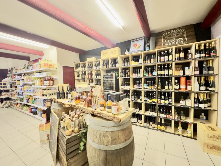 Vente Bureau / Commerce à Sainte-Cécile-les-Vignes 0 pièce