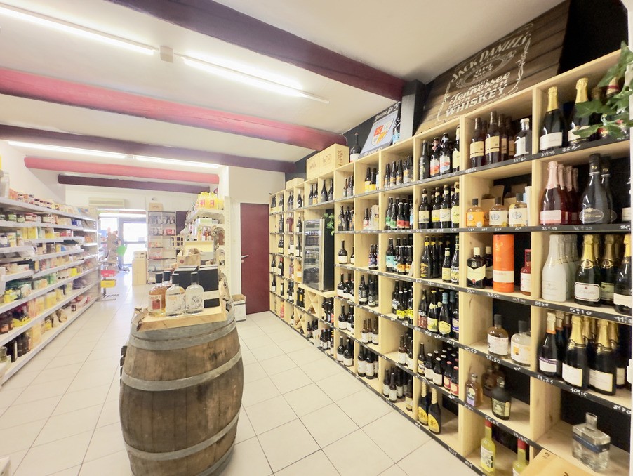 Vente Bureau / Commerce à Sainte-Cécile-les-Vignes 0 pièce