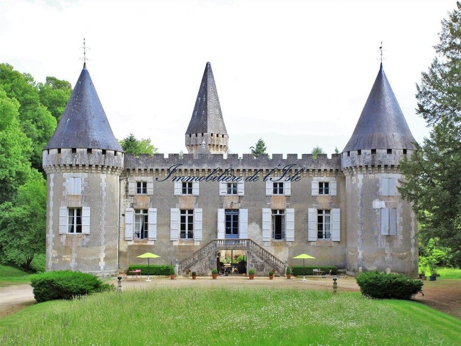 Vente Maison à Champagnac-de-Belair 14 pièces