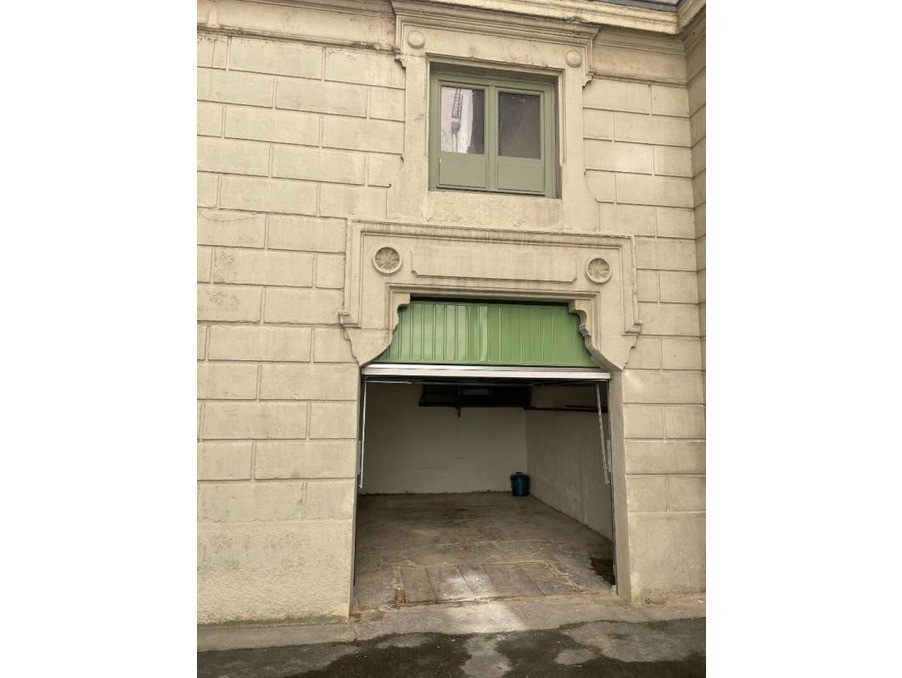 Vente Garage / Parking à Lyon 2e arrondissement 2 pièces