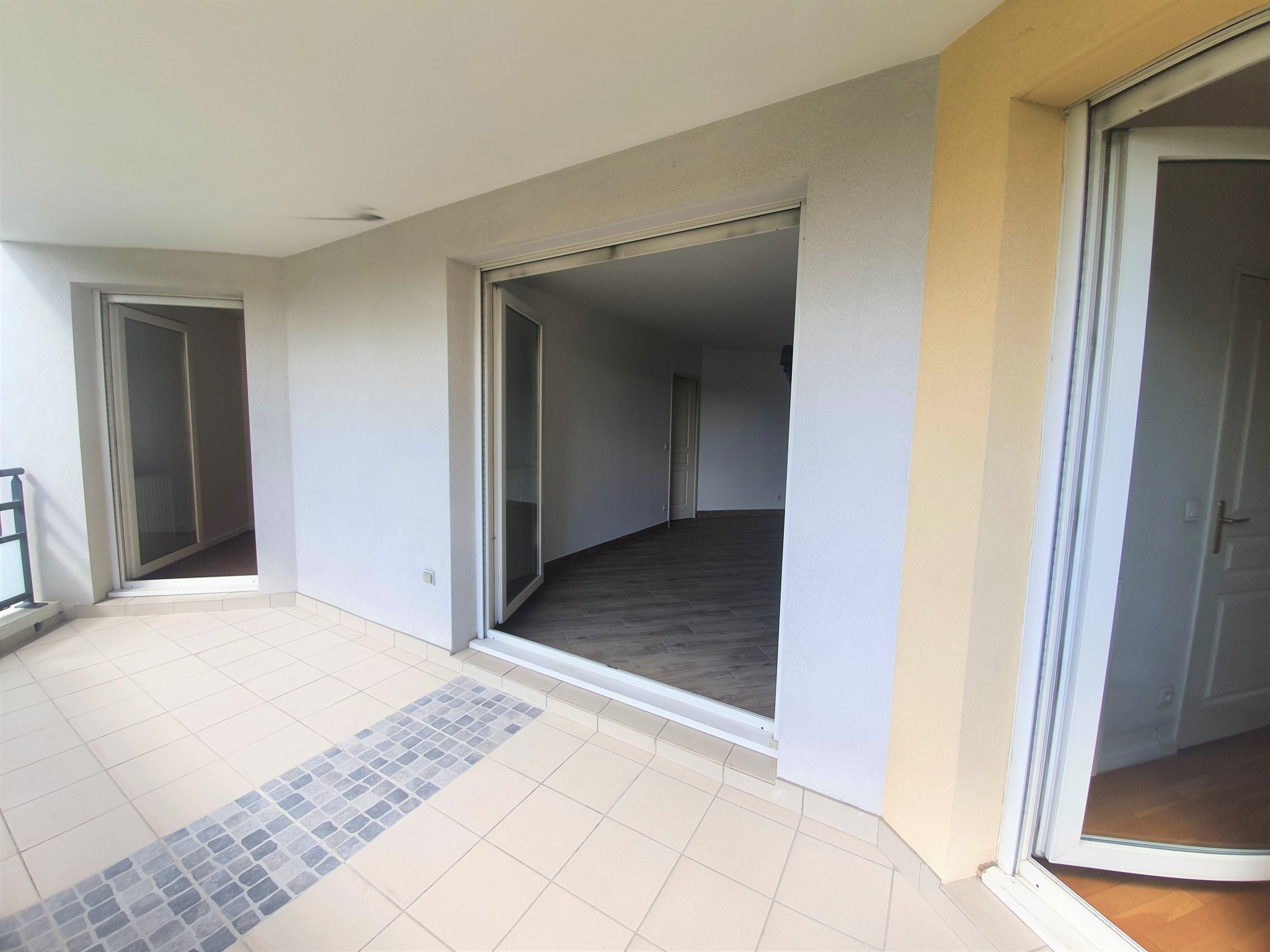 Vente Appartement à Bron 4 pièces