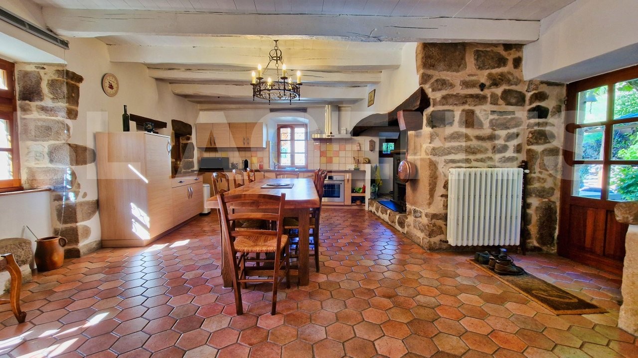 Vente Maison à Vals-les-Bains 8 pièces