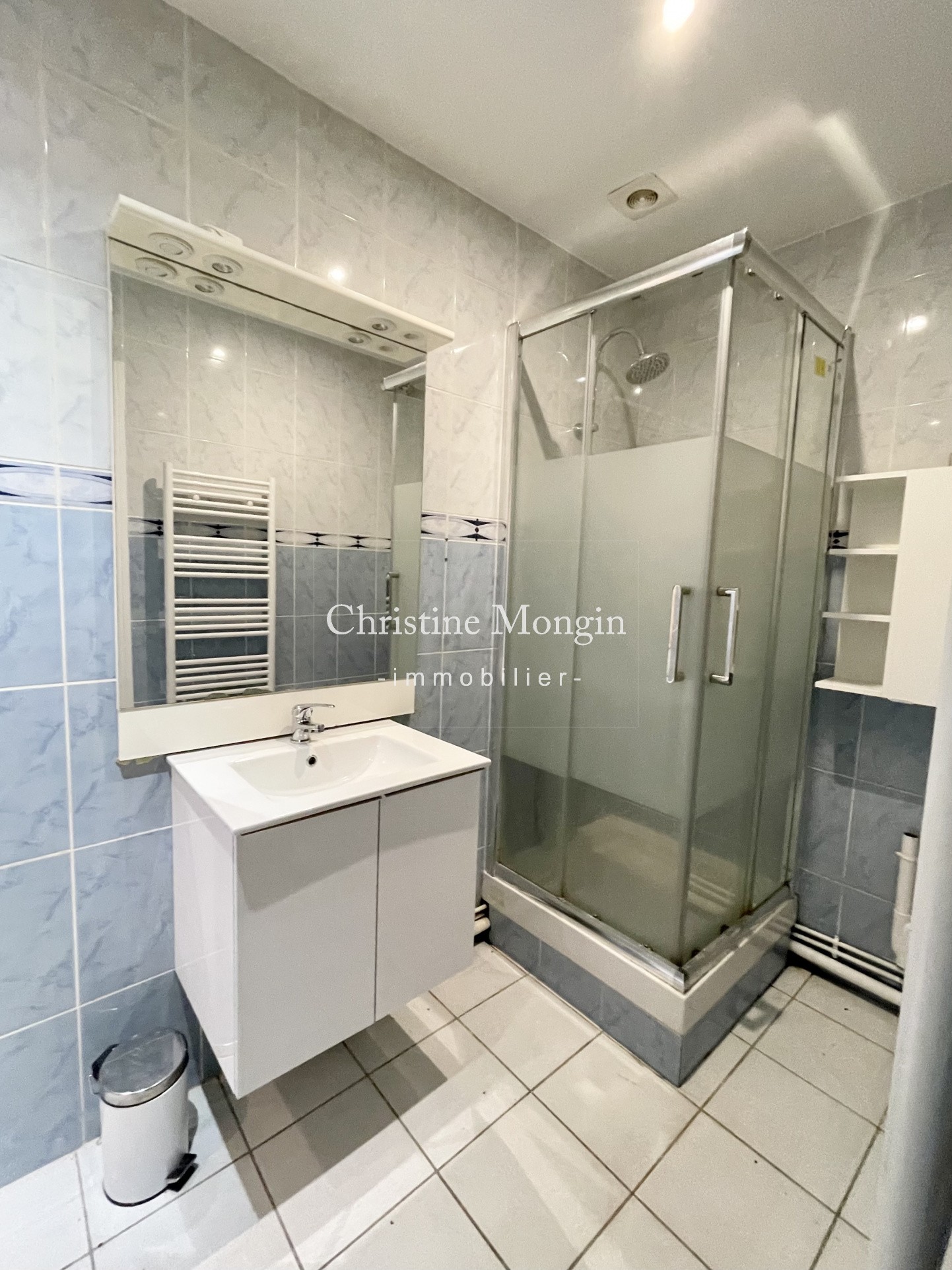 Location Appartement à Paris Passy 16e arrondissement 2 pièces