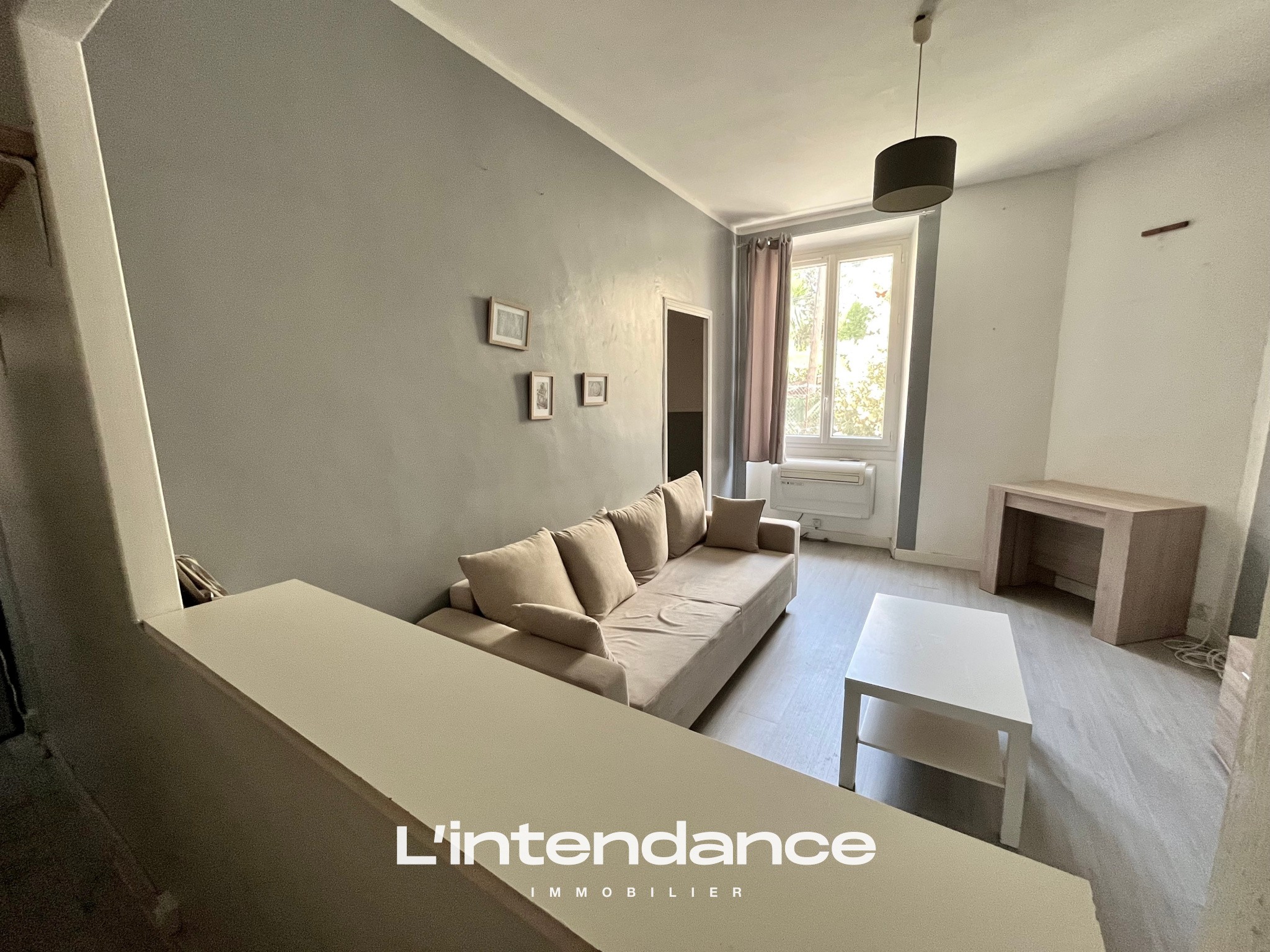 Location Appartement à Hyères 2 pièces