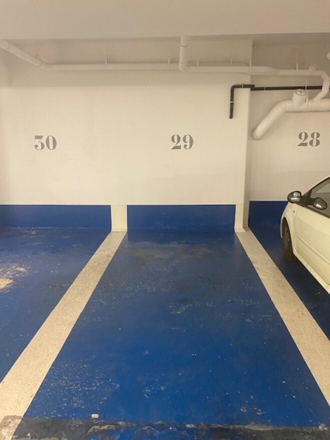 Vente Garage / Parking à Issy-les-Moulineaux 0 pièce