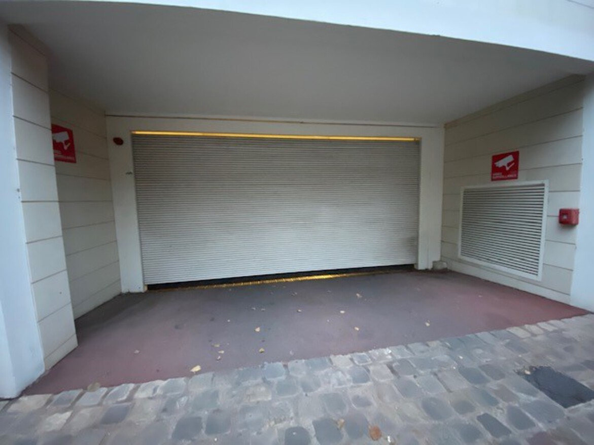 Vente Garage / Parking à Issy-les-Moulineaux 0 pièce