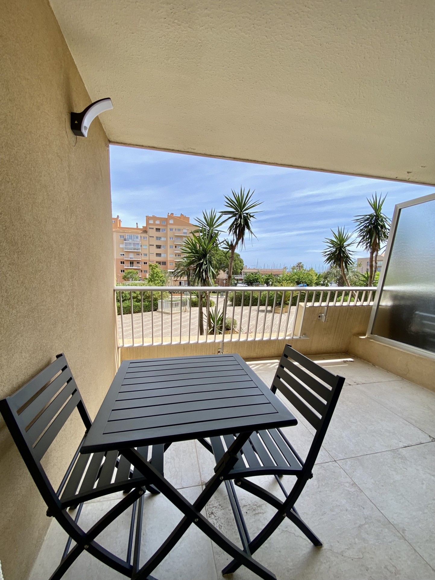 Vente Appartement à Hyères 1 pièce