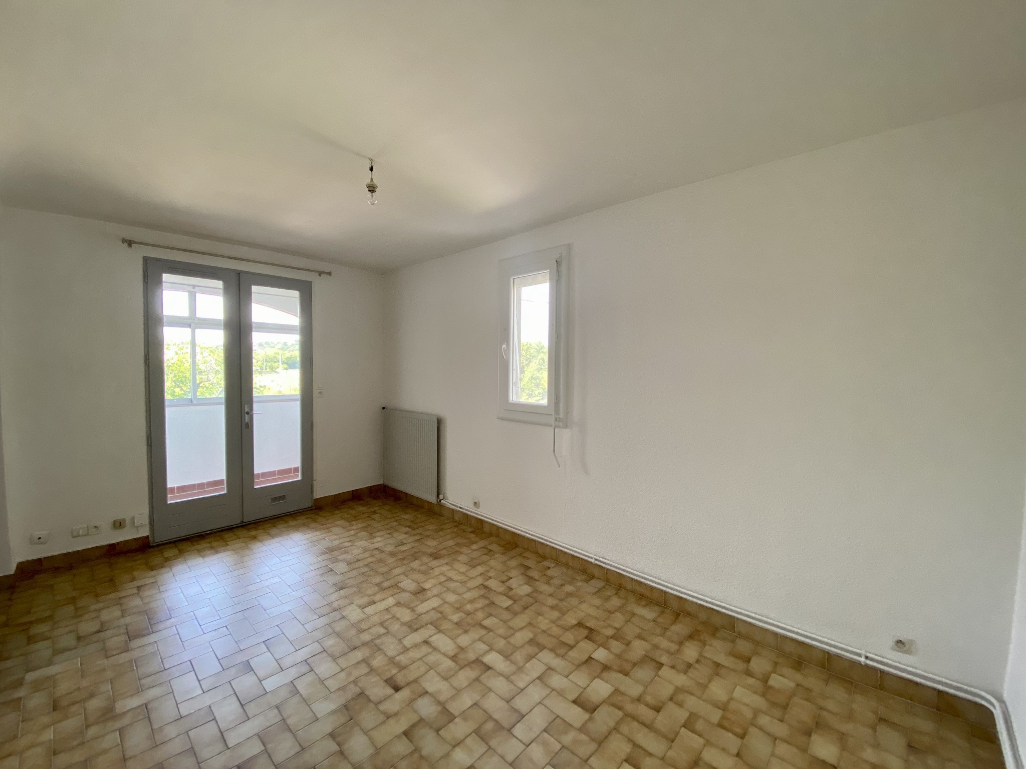 Location Appartement à Pont-Saint-Esprit 1 pièce